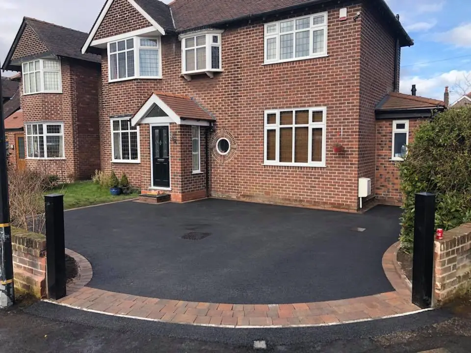 what is tarmac driveway